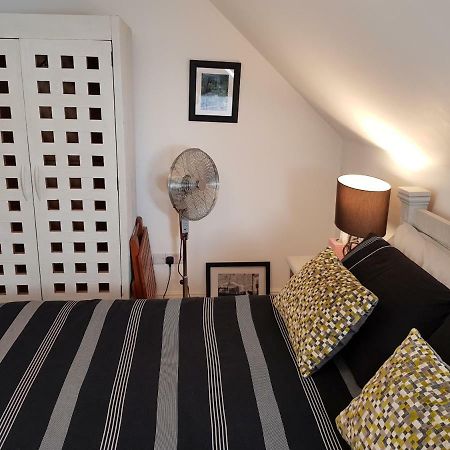 Sunset Bed & Breakfast Hastings Bagian luar foto