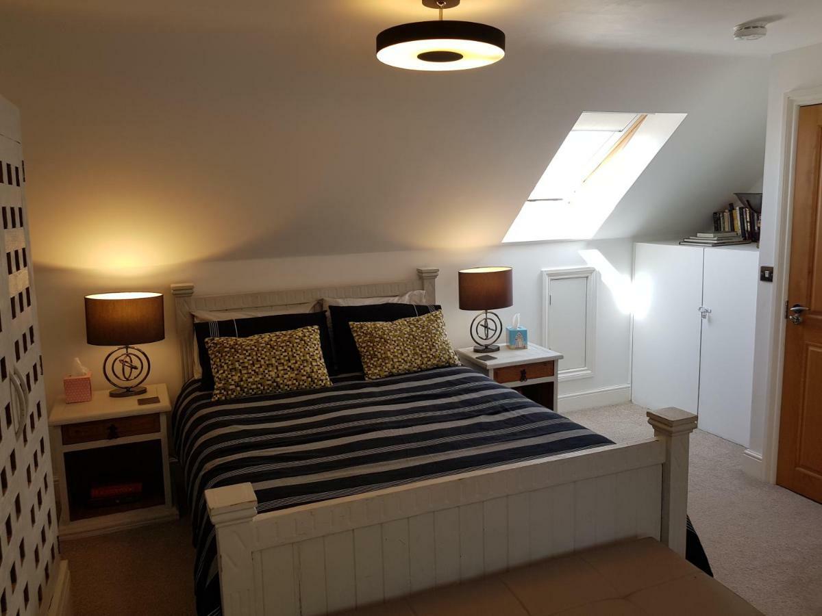 Sunset Bed & Breakfast Hastings Bagian luar foto