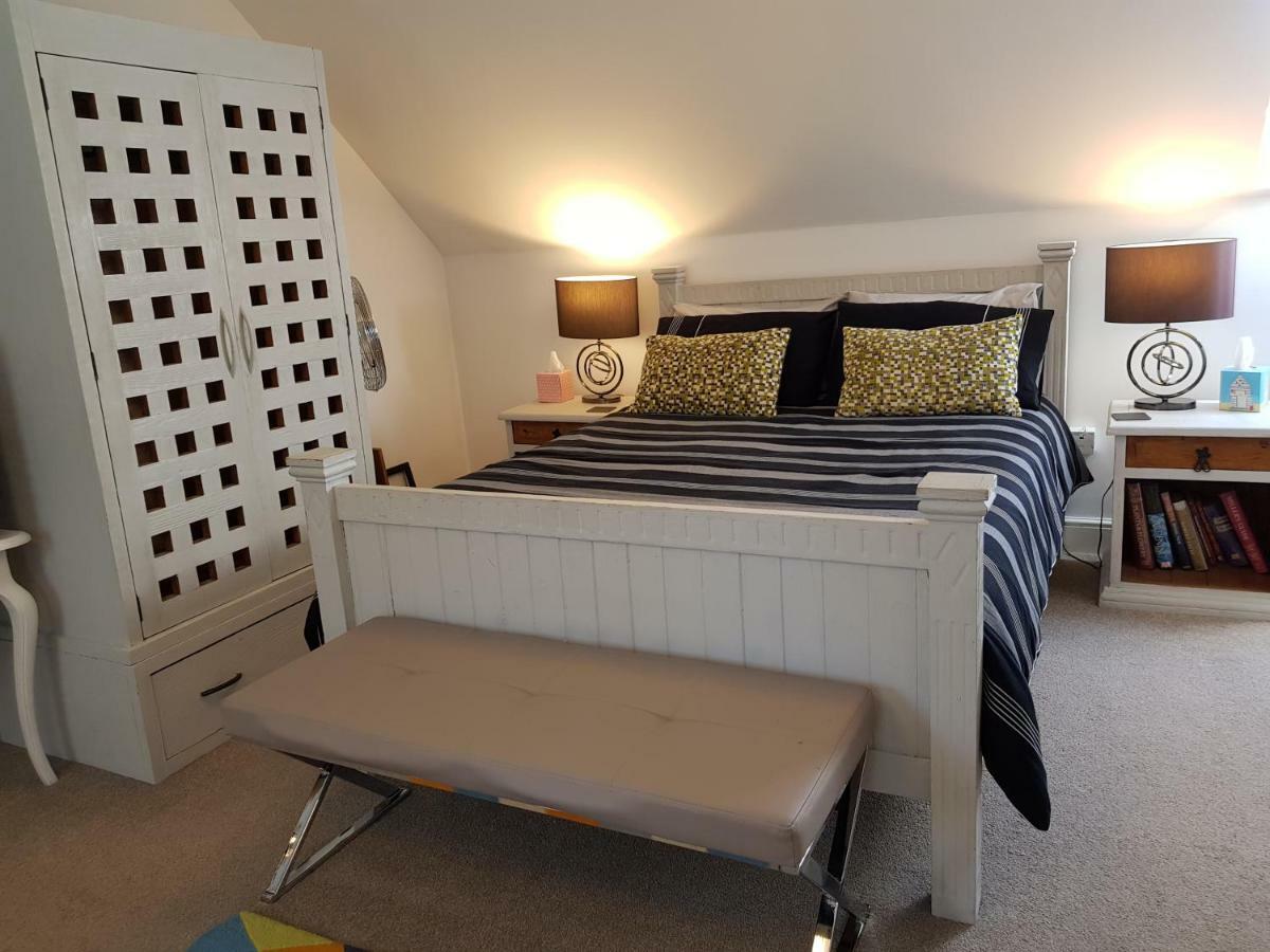 Sunset Bed & Breakfast Hastings Bagian luar foto